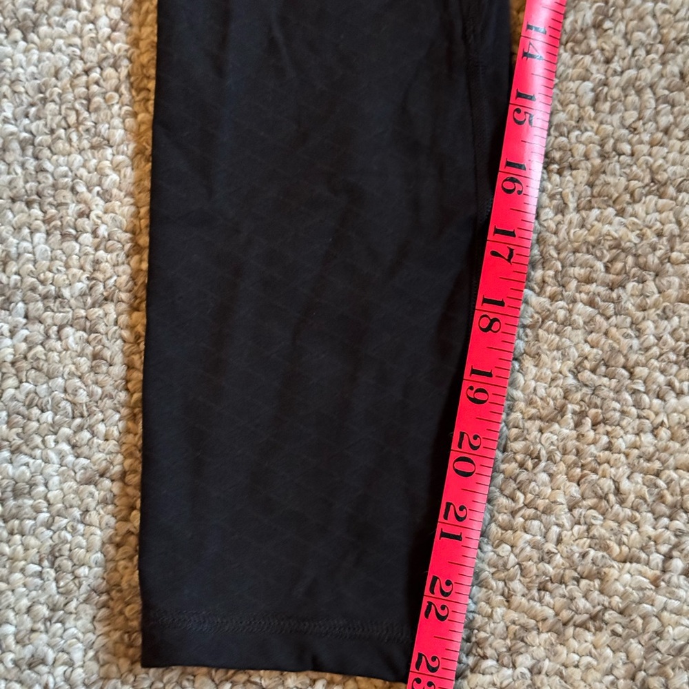 Lululemon Athletica Black High Rise Align Diamond Leggings - Picture 3 of 5
